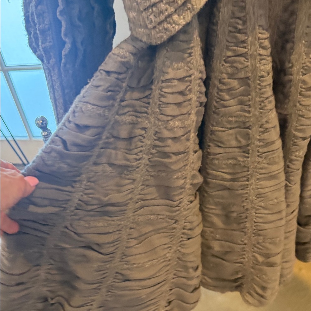 Alaia Gray Ruffled Women's Bolero (S) and Skirt (XS) - Picture 6 of 15
